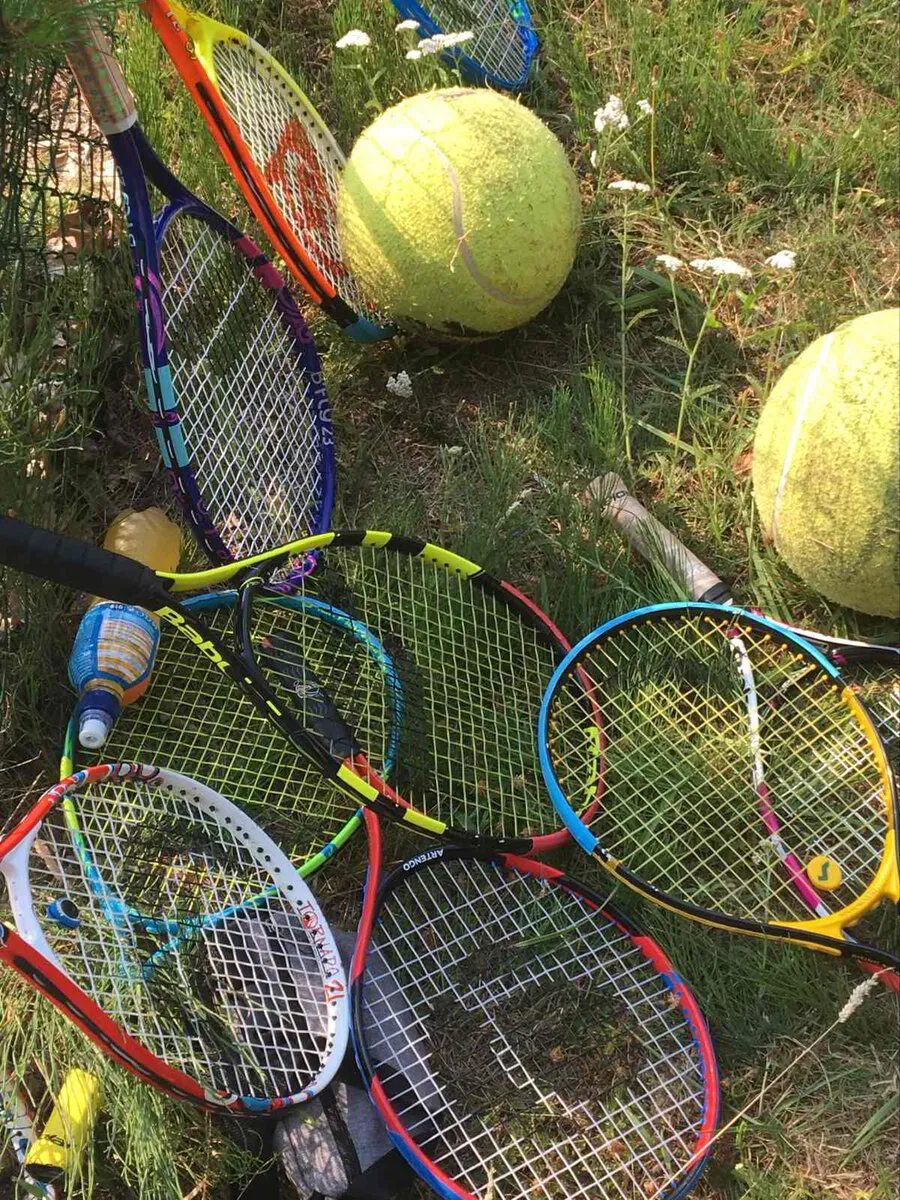 Tennisrackets en ballen